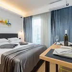 Appartement Lilly With Private Parking And Private Garden-quiet Oasis Pula