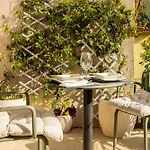 Lilly With Private Parking And Private Garden-quiet Oasis Appartement